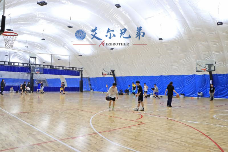 建一個氣膜室內(nèi)球館需要多少錢？
